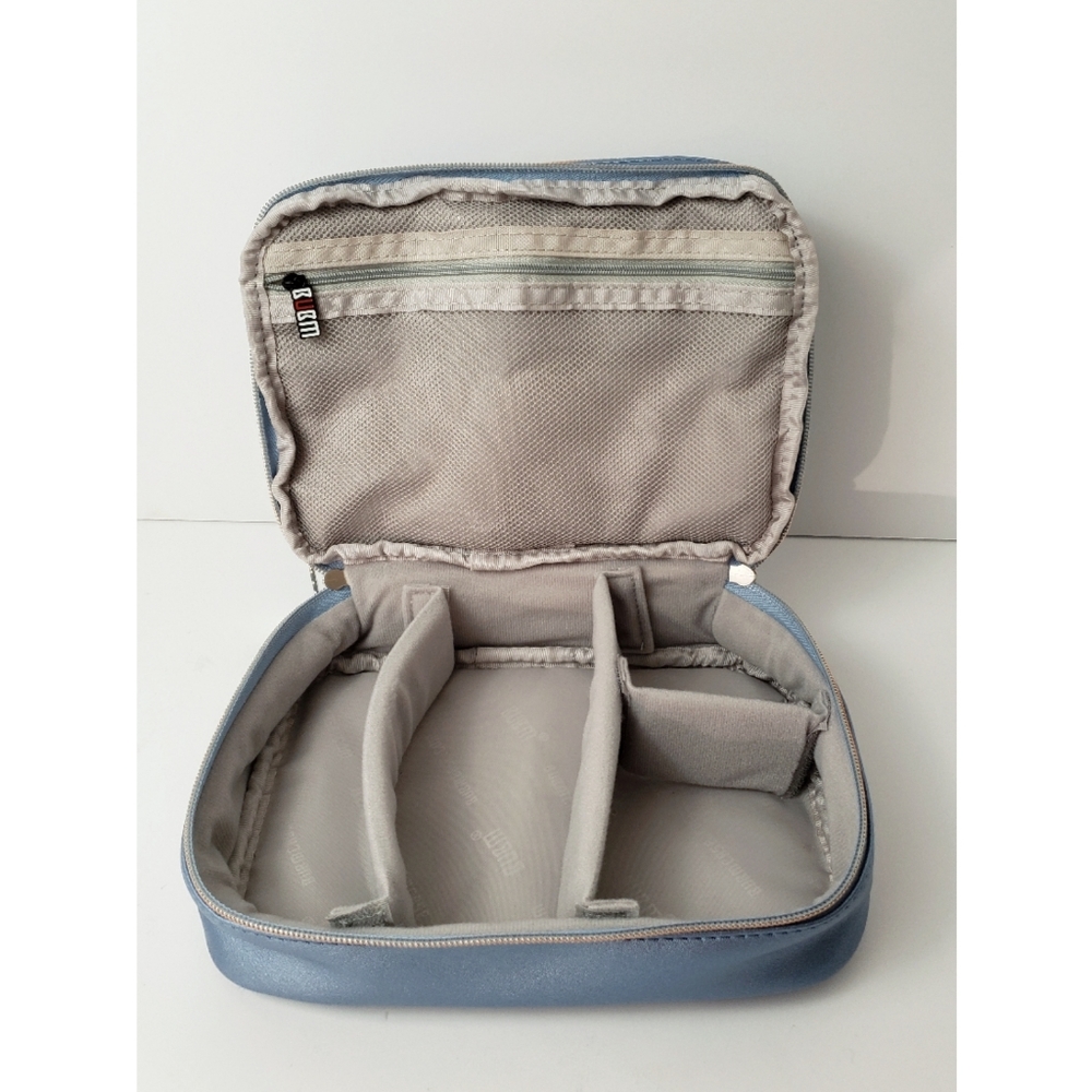 Blue Electronics Case - image 4